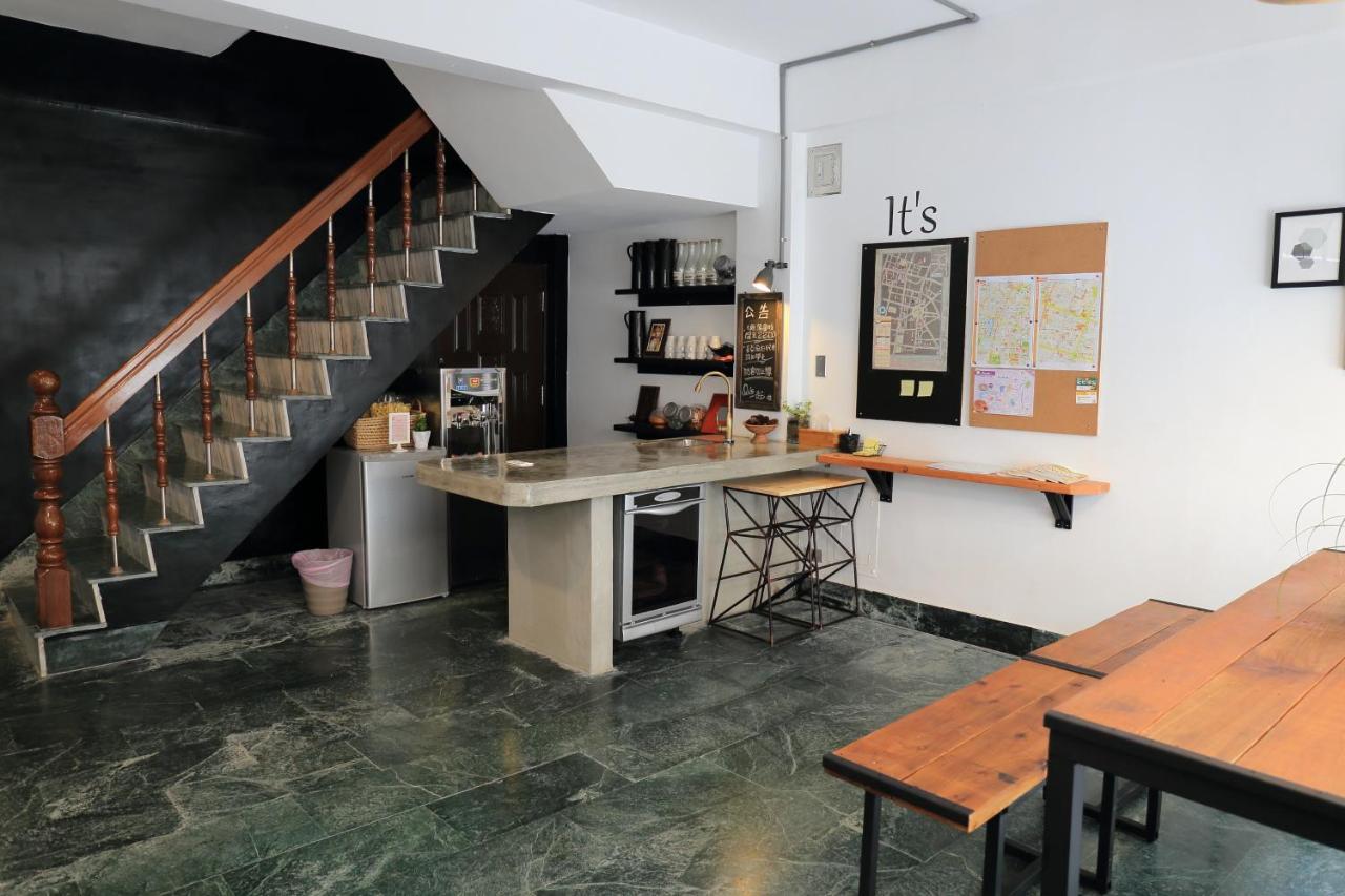 It'S 一起 旅店 Apartment Đài Nam Ngoại thất bức ảnh